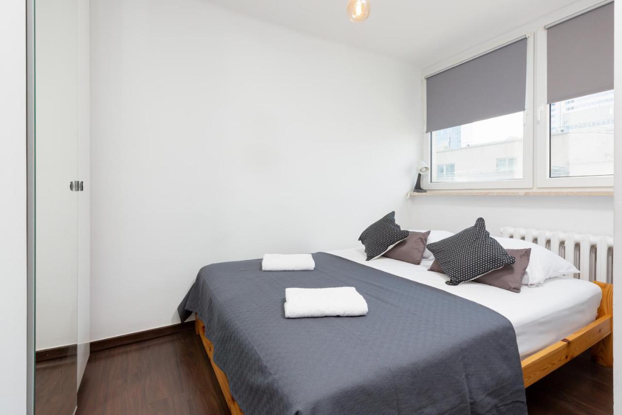 Apartments Warsaw Grzybowska by Renters Zewnętrze zdjęcie